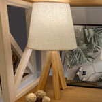 Imagen de LAMPARA Tripode Madera c/Pantalla 34.5cm H