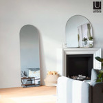 Imagen de ESPEJO De Pie Grafito Hubba UMBRA 51x157cm