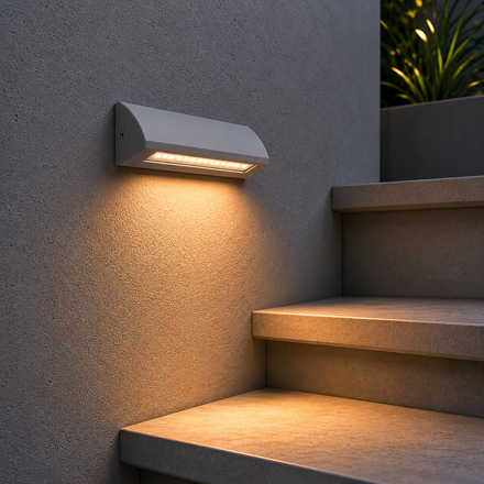 Imagen de APLIQUE Exterior p/Muro Led 3.5w IP54 Calido Rectang. Gris 13*6*3cm