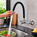 Imagen de Mezcladora de pared Pico Negro Flexible cuerpo 20cm C.C 40mm 5 años de garantia
